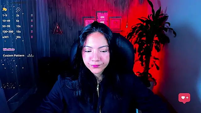 Snapshot of miichael_black chatting on 03-21-25, 02:07 miichael black online show from 03-21-25, 02:07