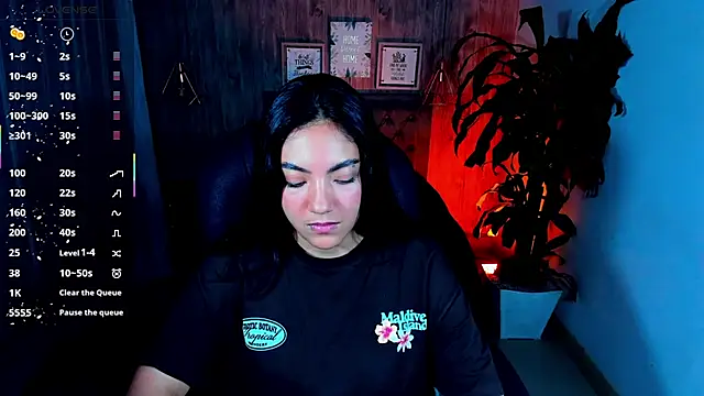 Snapshot of miichael_black chatting on 10-18-25, 09:26 miichael black online show from 10-18-25, 09:26