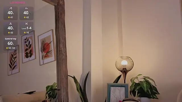 DahianaWalcott online show from 10-15-25, 07:36