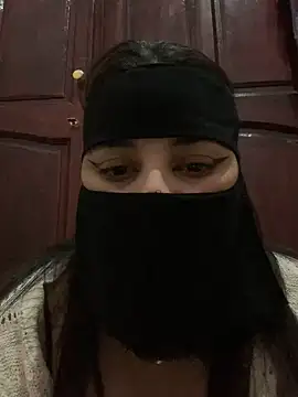 Snapshot of Miss-Soka chatting on 12-18-24, 05:04 Miss-Soka online show from 12-18-24, 05:04