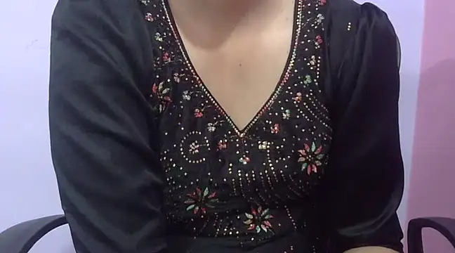 Snapshot of Little_merdaid chatting on 02-23-25, 10:49 Little merdaid online show from 02-23-25, 10:49