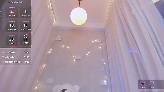 Snapshot of angelrossario chatting on 12-15-24, 10:50 angelrossario online show from 12-15-24, 10:50