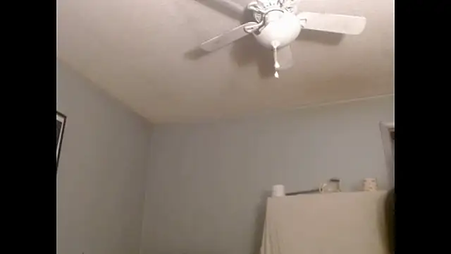 Snapshot of VanceFontaine chatting on 11-22-25, 01:37 VanceFontaine online show from 11-22-25, 01:37