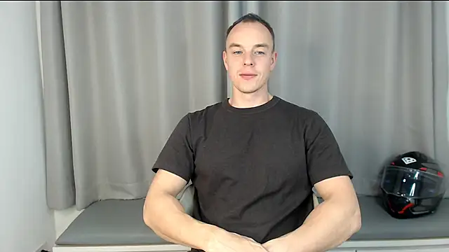 Snapshot of heilgarbest chatting on 12-01-25, 10:53 heilgarbest online show from 12-01-25, 10:53