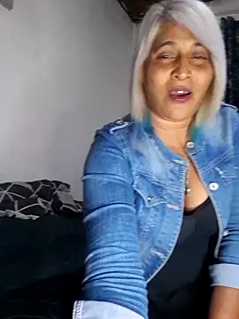 Goodgirlsue 77 online show from 06-04-26, 04:35