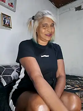 Goodgirlsue 77 online show from 06-08-26, 03:01