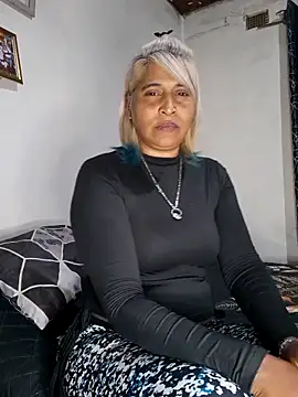Goodgirlsue 77 online show from 06-09-26, 11:55