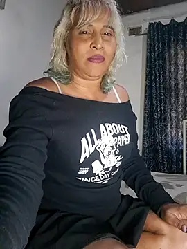Goodgirlsue 77 online show from 07-24-26, 10:35