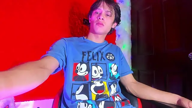 LilOwen  online show from 02-12-26, 05:19