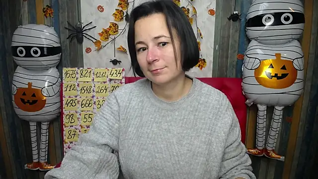 Snapshot of MarieSho chatting on 10-24-25, 04:58 MarieSho online show from 10-24-25, 04:58