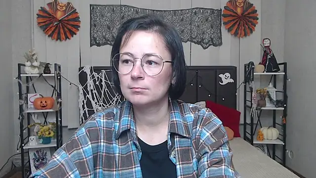 Snapshot of MarieSho chatting on 10-29-25, 07:21 MarieSho online show from 10-29-25, 07:21