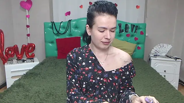 JasmineKouch online show from 11-25-25, 06:13