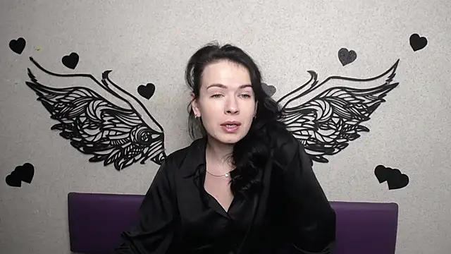 JasmineKouch online show from 11-29-25, 06:22