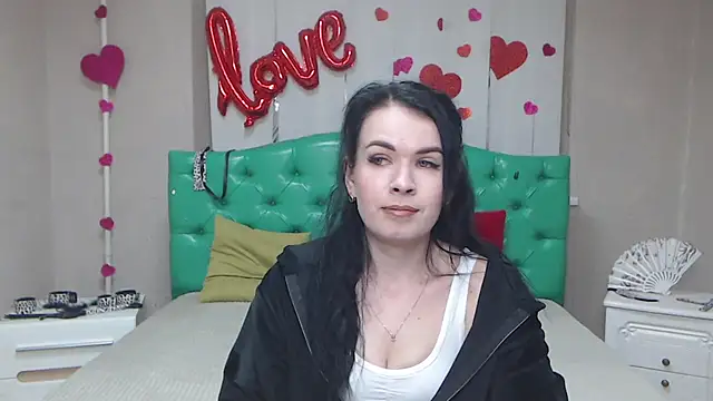 JasmineKouch online show from 03-28-26, 06:51