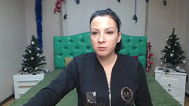 Snapshot of ElizabethSho chatting on 01-18-25, 09:34 ElizabethSho online show from 01-18-25, 09:34