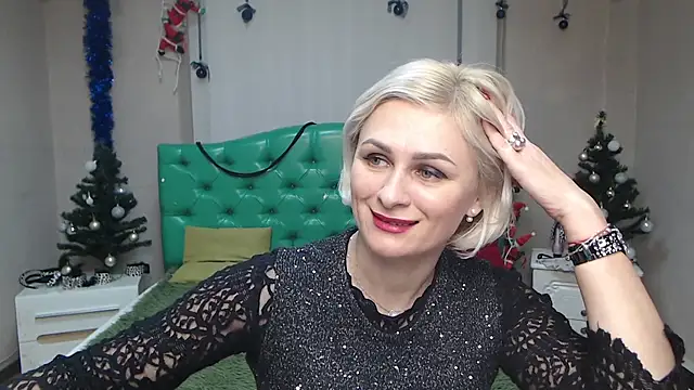 OliviaHorst online show from 12-19-24, 09:18