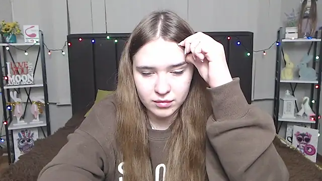 Snapshot of LauraHlot chatting on 01-26-25, 01:52 LauraHlot online show from 01-26-25, 01:52
