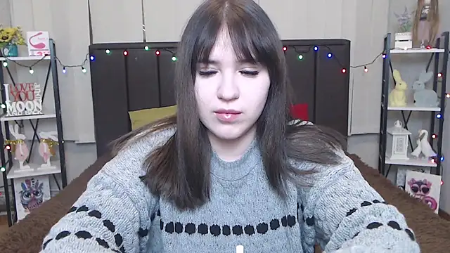 Snapshot of LauraHlot chatting on 01-29-25, 07:00 LauraHlot online show from 01-29-25, 07:00