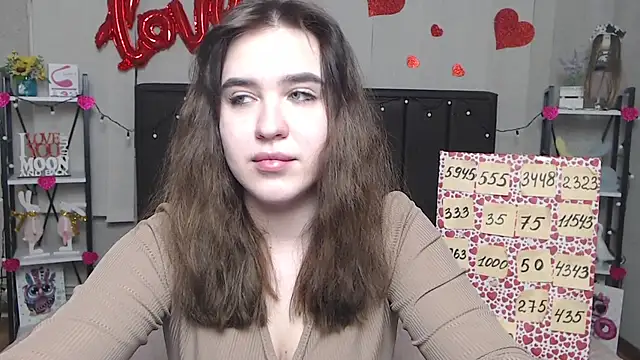 Snapshot of LauraHlot chatting on 02-28-25, 12:54 LauraHlot online show from 02-28-25, 12:54