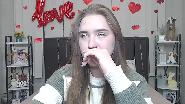 LauraHlot online show from 02-05-26, 08:24