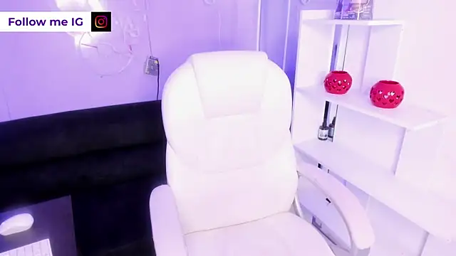 Camiila Osorio online show from 03-17-26, 07:28