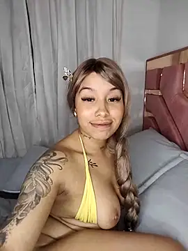 Snapshot of MarieLeon chatting on 03-13-25, 12:16 MarieLeon online show from 03-13-25, 12:16