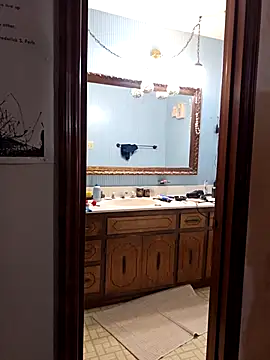 Snapshot of coolbrease10 chatting on 02-10-26, 05:28 coolbrease10 online show from 02-10-26, 05:28