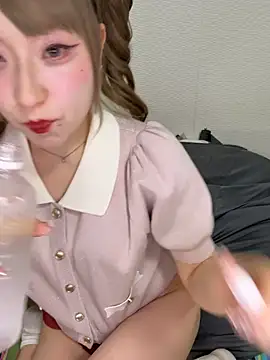 Snapshot of alice__1111 chatting on 06-22-26, 01:08 alice 1111 online show from 06-22-26, 01:08