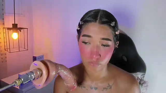 Snapshot of baby_naughty1_ chatting on 03-10-25, 06:01 baby naughty1 online show from 03-10-25, 06:01