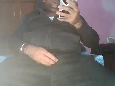 boyplay1000 online show from 12-15-25, 04:33