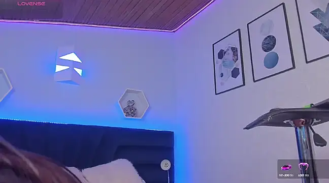 Snapshot of _gia_rose chatting on 01-29-25, 05:13 gia rose online show from 01-29-25, 05:13