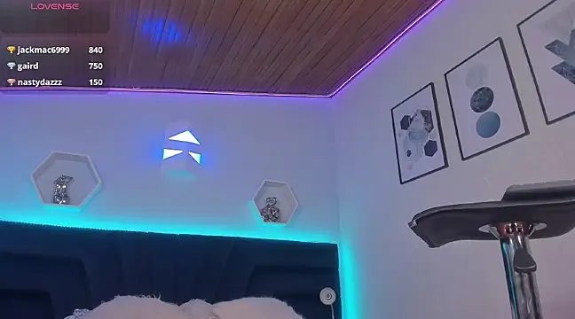 Snapshot of _gia_rose chatting on 01-31-25, 09:37 gia rose online show from 01-31-25, 09:37