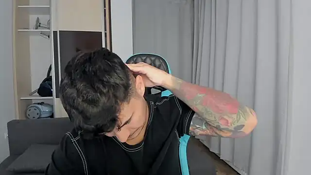 MatMalonne online show from 11-15-25, 06:04