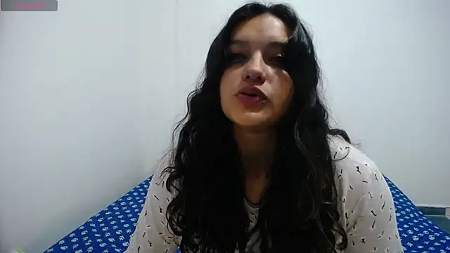 Snapshot of Laurenkenner_ chatting on 12-16-24, 10:56 Laurenkenner  online show from 12-16-24, 10:56