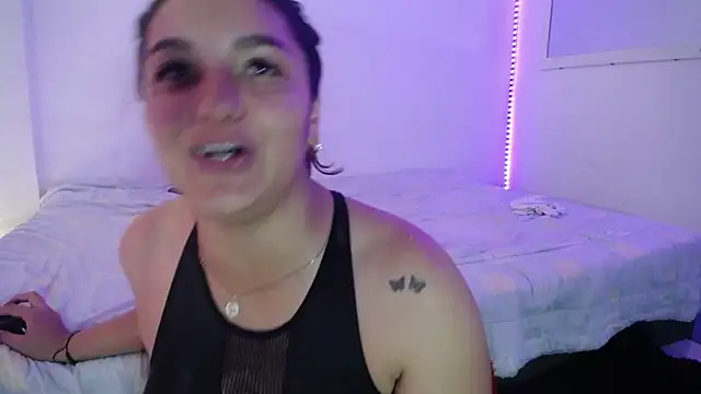 Snapshot of Laurenkenner_ chatting on 03-14-25, 10:27 Laurenkenner  online show from 03-14-25, 10:27