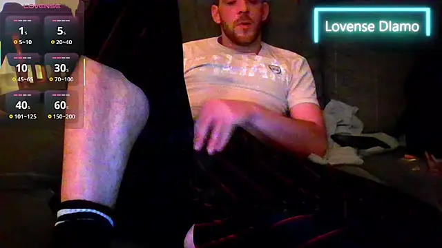 Snapshot of _NakedChef_ chatting on 02-27-26, 01:16 NakedChef online show from 02-27-26, 01:16