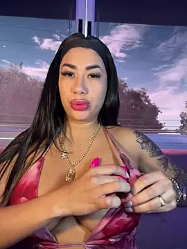 kiim taaylor online show from 10-29-25, 01:02