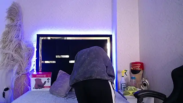 Bunny O online show from 03-19-26, 12:36