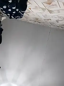 SweetLeila40 online show from 02-05-26, 04:55