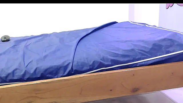 evaleribigtits18 online show from 11-15-25, 07:10