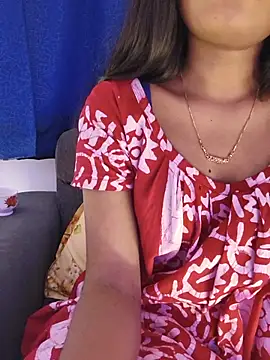 Snapshot of yhona_darling chatting on 05-24-26, 01:21 yhona darling online show from 05-24-26, 01:21