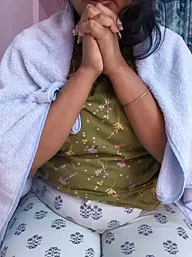 Snapshot of MUMTAJ-1 chatting on 07-03-26, 12:28 MUMTAJ-1 online show from 07-03-26, 12:28