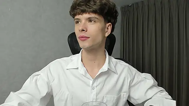 calvin love you online show from 03-06-26, 05:09