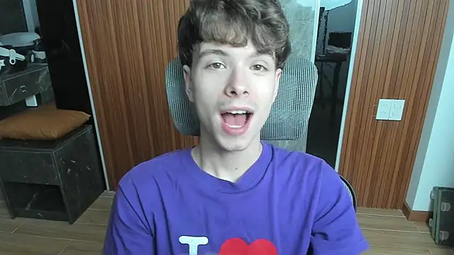 calvin love you online show from 05-08-26, 05:07