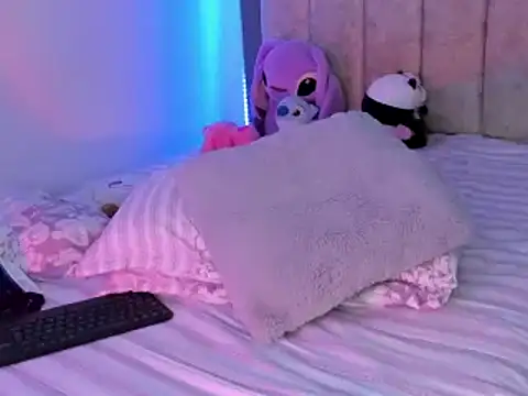 Snapshot of gatecharlotte_ chatting on 03-29-26, 07:19 gatecharlotte online show from 03-29-26, 07:19