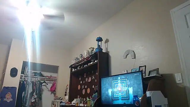 Snapshot of ManaB88 chatting on 04-29-26, 02:04 ManaB88 online show from 04-29-26, 02:04
