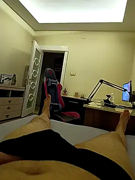 31cektirenbatuu online show from 10-27-25, 08:57