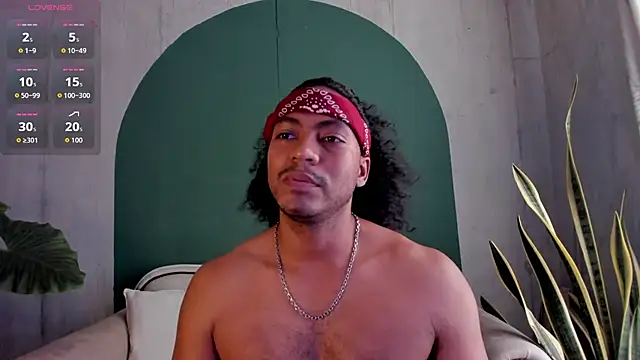 Snapshot of noah_jones__ chatting on 11-27-25, 04:20 noah jones online show from 11-27-25, 04:20