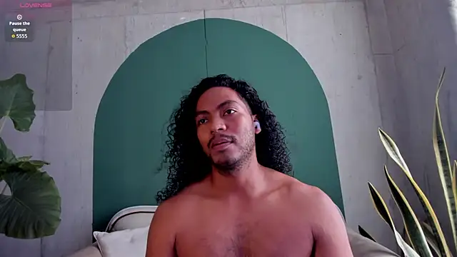 Snapshot of noah_jones__ chatting on 12-02-25, 07:31 noah jones online show from 12-02-25, 07:31