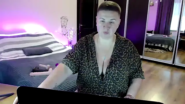 Annet1912 online show from 11-07-25, 12:16